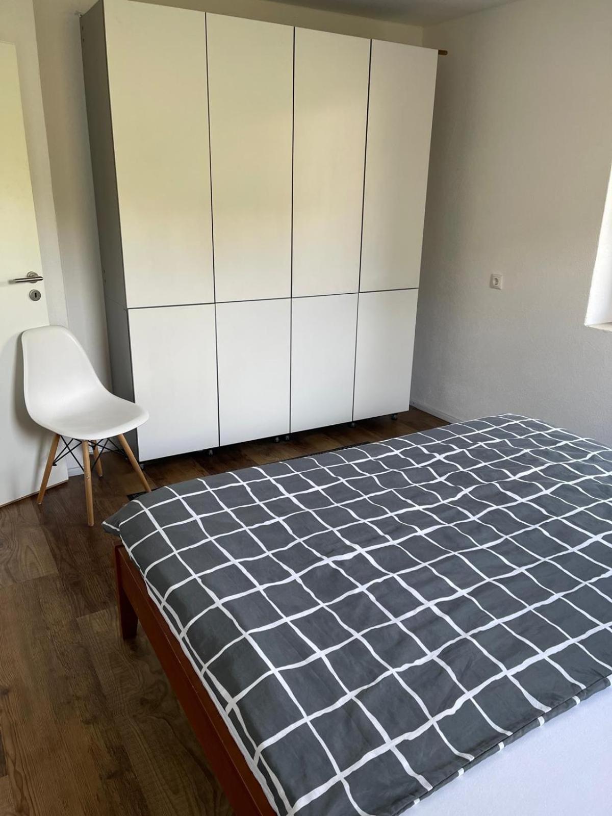 Bungalow In Ruhiger Siedlung Mit Stellplatz Landshut Esterno foto